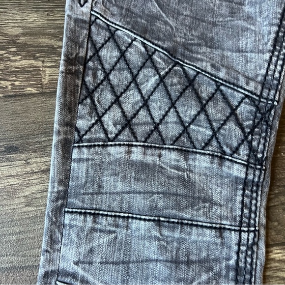 Rock Revival Men's Mike Biker Grey Wash Denim Jeans Size 30x32 - Picture 6 of 11